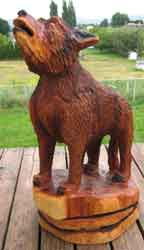Howling Wolf Chainsaw Carving